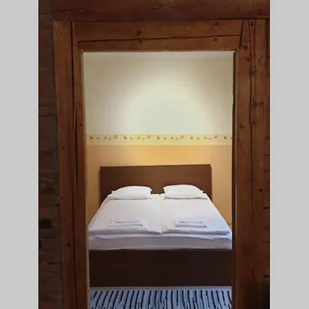 Apartamento An Oldie In Center Of *