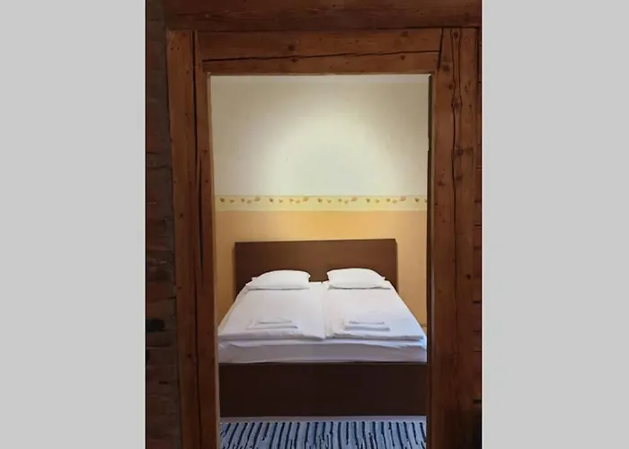 Korter An Oldie In Center Of *